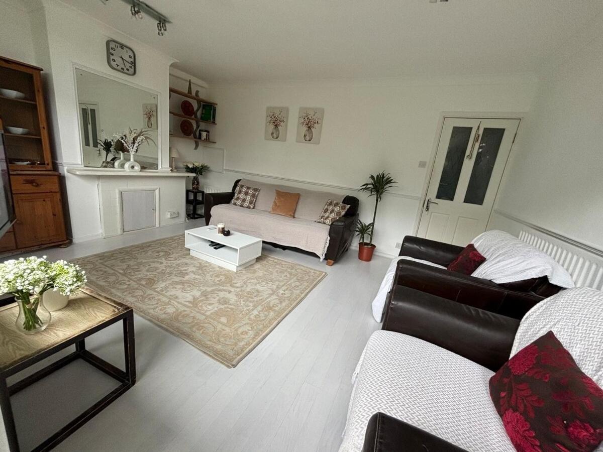 Spacious 3 Bedroom By Brick Lane Appartamento *