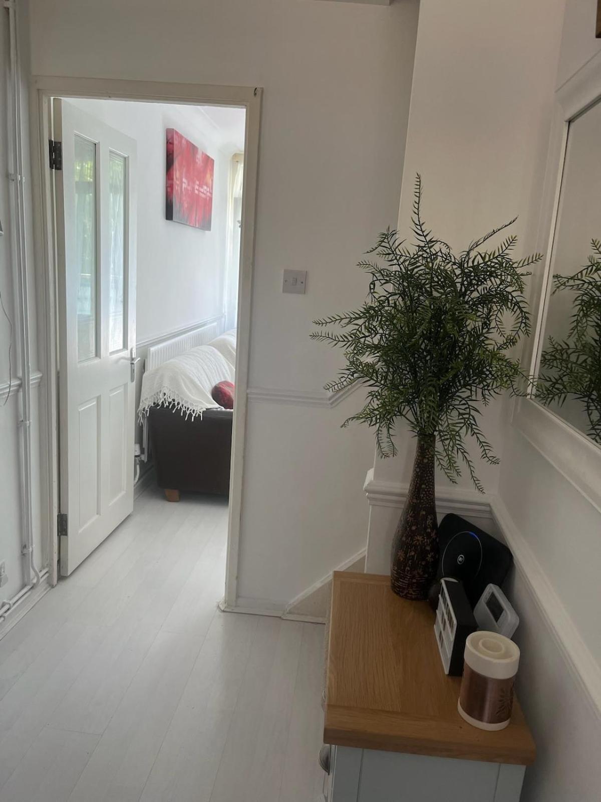 Spacious 3 Bedroom By Brick Lane Appartamento *