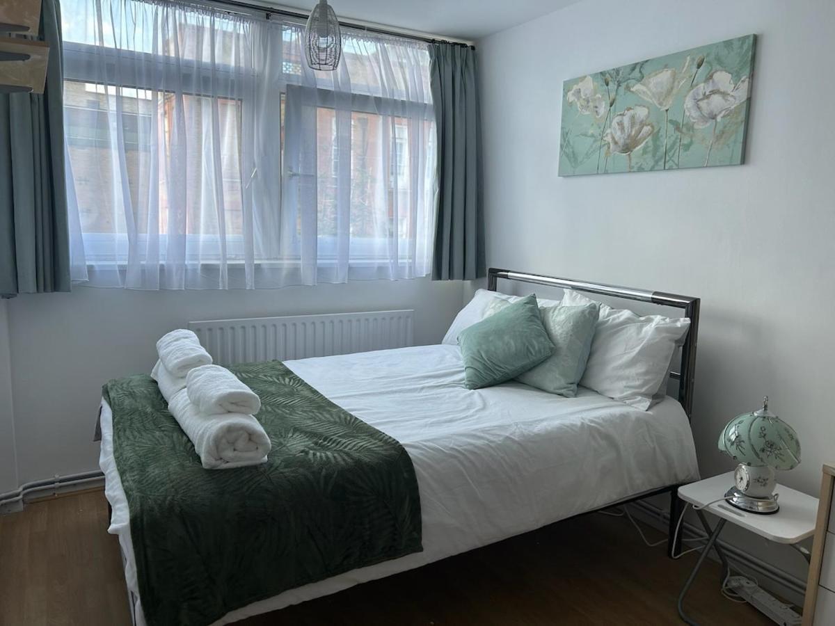 Appartamento Spacious 3 Bedroom By Brick Lane Londra